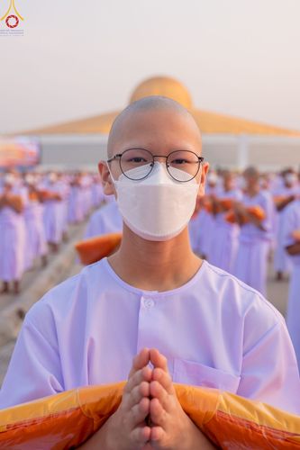 ภาพ No.79802:พิธีเวียนประทักษิณ ณ พระมหาธรรมกายเจดีย์ และพิธีวันทาเจดีย์ ในโครงการบรรพชาสามเณรฟื้นฟูพระพุทธศาสนาทั่วไทย วันเสาร์ที่ 8 เมษายน พ.ศ.2566