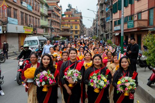 ภาพ No.77683:พิธีตัดปอยผมและปลงผมนาคธรรมทายาท ในโครงการบรรพชาสามเณรหมู่ ประเทศเนปาล วันที่ 11 มีนาคม พ.ศ.2566