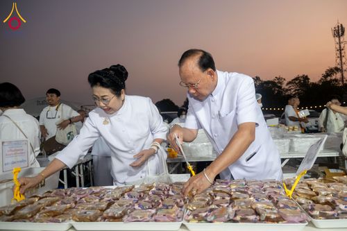 ภาพ No.296651:วันที่ 18 มกราคม พ.ศ. 2569 พิธีถวายภัตตาหารเป็นสังฆทาน แด่พระธรรมยาตรา ณ วัดโบสถ์บน ต.บางคูเวียง จ.นนทบุรี อนุสรณ์สถานลำดับที่ 4 สถานที่เกิดด้วยกายธรรม ในโครงการธรรมยาตรา กตัญญูบูชา มหาปูชนียาจารย์ พระมงคลเทพมุนี(สด จนฺทสโร) พระผู้ปราบมาร อนุสรณ์สถาน 7 แ