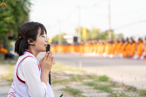 ภาพ No.296269:ภาพเบื้องหลังอาสาสมัครรวมใจ ชุดที่ 2 ในโครงการธรรมยาตรา กตัญญูบูชา มหาปูชนียาจารย์ พระมงคลเทพมุนี(สด จนฺทสโร) พระผู้ปราบมาร อนุสรณ์สถาน 7 แห่ง ปีที่ 14