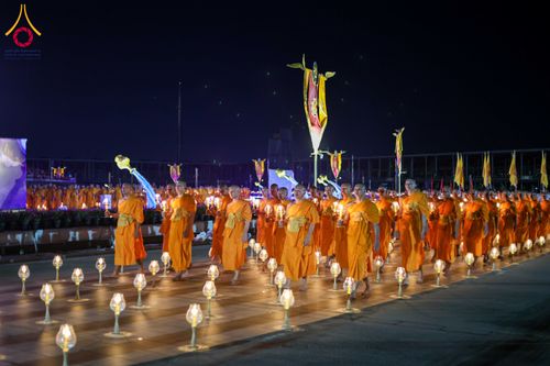 ภาพ No.312317:วันอังคารที่ 3 มีนาคม พ.ศ.2569 พิธีเวียนประทักษิณและจุดมาฆประทีป (ภาพชุดที่ 2) ณ ลานธรรมพระมหาธรรมกายเจดีย์ วัดพระธรรมกาย