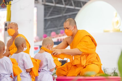 ภาพ No.79876:พิธีขอบรรพชา , พิธีคล้องอังสะ พิธีขอสรณคมน์และศีล , พิธีขอนิสสัย ในโครงการบรรพชาสามเณรฟื้นฟูพระพุทธศาสนาทั่วไทย วันเสาร์ที่ 8 เมษายน พ.ศ.2566
