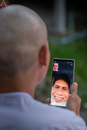 ภาพ No.78671:พิธีตัดปอยผมและปลงผมนาคธรรมทายาท  โครงการบรรพชาและอุปสมบทหมู่ วันคุ้มครองโลก วันที่ 26 มีนาคม พ.ศ.2566 ณ หมู่บ้านบรรลุธรรม วัดพระธรรมกาย