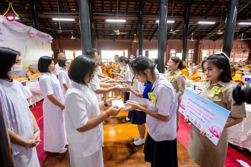 ภาพ No.303340:วันที่ 23 มกราคม พ.ศ. 2569 พิธีเจริญพุทธมนต์ปฏิบัติธรรม มอบทุนการศึกษา  ถวายสังฆทาน 109 วัด เพื่อถวายเป็นพุทธบูชา เพื่อขับเคลื่อนโครงการหมู่บ้านรักษาศีล 5 โดยคณะสงฆ์จังหวัดนครปฐม คณะศิษยานุศิษย์วัดพระธรรมกาย โครงการธรรมยาตรา ปีที่ 14 ณ วัดบางปลา อำเภอบาง