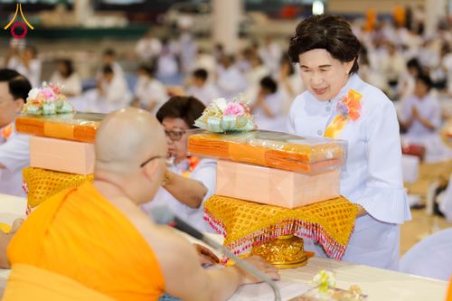 ภาพ No.306957:วันที่ 31 มกราคม พ.ศ. 2569 พิธีถวายภัตตาหารเป็นสังฆทาน แด่พระธรรมยาตรา ณ วัดพระธรรมกาย  จังหวัดปทุมธานี ในโครงการธรรมยาตรา กตัญญูบูชา มหาปูชนียาจารย์ พระมงคลเทพมุนี(สด จนฺทสโร) พระผู้ปราบมาร อนุสรณ์สถาน 7 แห่ง ปีที่ 14