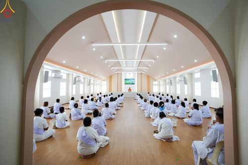 ภาพ No.152320:โครงการอบรมอุบาสก อุบาสิกาแก้ว ตัวแทนทอดกฐิน 30,000 วัด ทั่วไทย ระหว่างวันที่ 6-8 กันยายน พ.ศ. 2567 ณ ศูนย์อบรมเยาวชนกาญจนบุรี