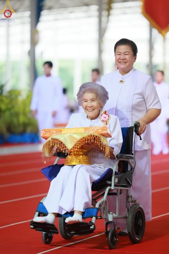 ภาพ No.154741:พิธีทอดผ้าป่าสมทบกฐินวัดพระธรรมกาย และสมทบกฐิน 30,000 วัดทั่วไทย ครั้งที่ 2 ณ สภาธรรมกายสากล วัดพระธรรมกาย วันอังคารที่ 17 กันยายน พ.ศ. 2567