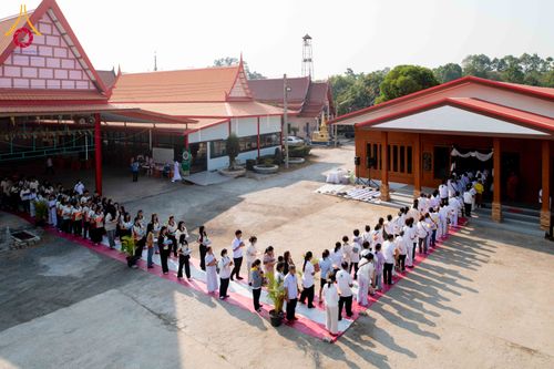 ภาพ No.304396:วันที่ 27 มกราคม พ.ศ. 2569 พิธีทอดผ้าป่าทำนุบำรุงศาสนสถาน ณ วัดบางไผ่นารถ ต.บางไทรป่า อ.บางเลน จ.นครปฐม ในโครงการธรรมยาตรา กตัญญูบูชา มหาปูชนียาจารย์ พระมงคลเทพมุนี(สด จนฺทสโร) พระผู้ปราบมาร อนุสรณ์สถาน 7 แห่ง ปีที่ 14