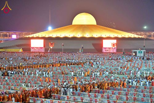 ภาพ No.324480:วันที่ 22 เมษายน พ.ศ.2569 (วันคุ้มครองโลก) บรรยากาศพระสังฆาธิการและสาธุชน การเดินทางกลับ งานถวายมหาสังฆทาน 40,000 กว่าวัดทั่วประเทศ วัดพระธรรมกาย