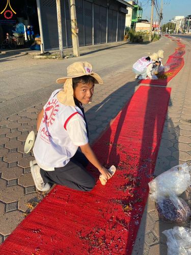 ภาพ No.105796:V.2 ทุ่มเท การเตรียมงาน เก็บงาน การรับบุญของเจ้าหน้าที่หน่วยงานต่างๆ เพื่อโครงการธรรมยาตรา กตัญญูบูชามหาปูชนียาจารย์ พระมงคลเทพมุนี (สด จนฺทสโร) พระผู้ปราบมาร อนุสรณ์สถาน 7 แห่ง ปีที่ 12 ระหว่างวันที่ 2 - 31 มกราคม พ.ศ.2567