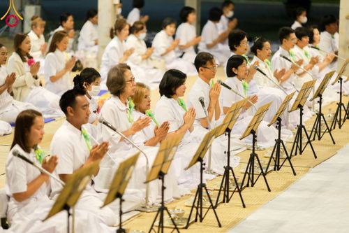 ภาพ No.106279:พิธีถวายภัตตาหารเป็นสังฆทาน แด่คณะพระธรรมยาตราฯ ในโครงการธรรมยาตรากตัญญูบูชา มหาปูชนียาจารย์ พระมงคลเทพมุนี(สด จนฺทสโร) พระผู้ปราบมาร อนุสรณ์สถาน 7 แห่ง ปีที่ 12 วันที่ 5 มกราคม พ.ศ. 2567 ณ อนุสรณ์สถานโลตัสแลนด์ จ.สุพรรณบุรี