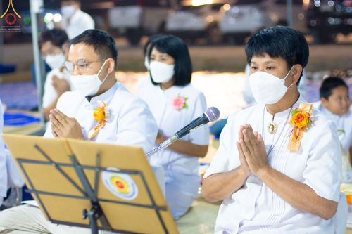 ภาพ No.74349:พิธีถวายภัตตาหารเป็นสังฆทาน แด่คณะพระธรรมยาตราฯ ในโครงการธรรมยาตรากตัญญูบูชา มหาปูชนียาจารย์ พระมงคลเทพมุนี(สด จนฺทสโร) พระผู้ปราบมาร อนุสรณ์สถาน 7 แห่ง ปีที่ 11 วันที่ 26 มกราคม พ.ศ. 2566