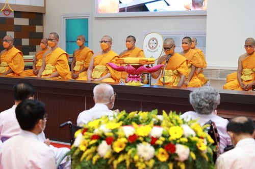 ภาพ No.64209:พิธีทอดกฐินสามัคคีเพื่อเติมเต็มสระมหาเศรษฐี /ห้องปฎิบัติธรรม อาคารธรรมสภา /กุฎิพระมหาเถระ ประจำปีพุทธศักราช 2565  โดยผู้มีบุญ จ.ชลบุรี และคณะกัลยาณมิตรทั่วโลก วันอาทิตย์ที่ 30 ตุลาคม พ.ศ. 2565  ณ ธุดงคสถานชลบุรี