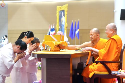 ภาพ No.311831:วันอังคารที่ 3 มีนาคม พ.ศ.2569 พิธีมอบโล่วัชรเกียรติยศ โครงการตอบปัญหาธรรมะทางก้าวหน้า ครั่งที่ 43, พิธีมอบโล่วัชรเกียรติยศ โครงการสอบตอบปัญหาศีลธรรม เพื่อสันติภาพโลก (World-Pec) ครั้งที่ 19 ณ สภาธรรมกายสากล วัดพระธรรมกาย