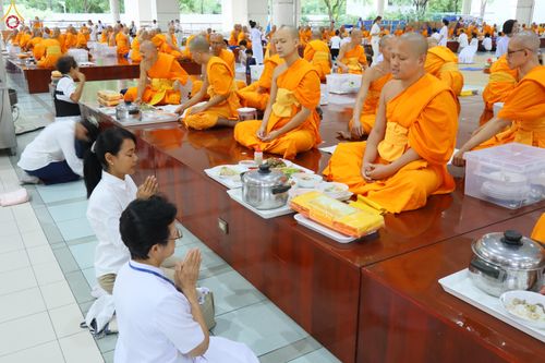 ภาพ No.337452:วันจันทร์ที่ 29 มิถุนายน พ.ศ.2569 (วันพระขึ้น 15 ค่ำ เดือน 8) พิธีบุพเปตพลี ครั้งที่ 184 ณ หอฉันคุณยายอาจารย์ฯ  พิธีสวดธัมมจักกัปปวัตนสูตร ครบ 8,495,000,000 จบ ณ มหาวิหารคด วัดพระธรรมกาย
