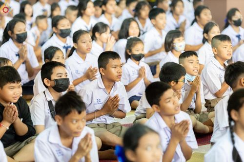 ภาพ No.288565:วันที่ 5 มกราคม พ.ศ. 2569 พิธีทอดผ้าป่าทำนุบำรุงศาสนสถาน ณ วัดอัมพวัน ต.สองพี่น้อง อ.สองพี่น้อง จ.สุพรรณบุรี ในโครงการธรรมยาตรา กตัญญูบูชา มหาปูชนียาจารย์ พระมงคลเทพมุนี(สด จนฺทสโร) พระผู้ปราบมาร อนุสรณ์สถาน 7 แห่ง ปีที่ 14