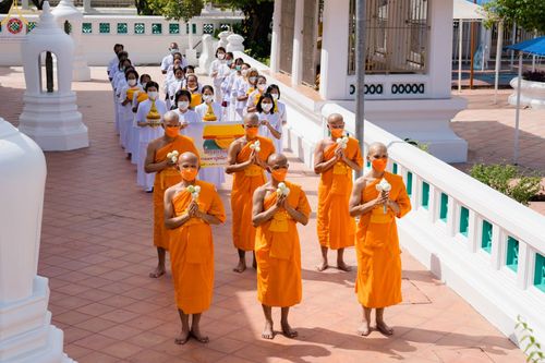 ภาพ No.65813:พิธีอุปสมบทวัดโปรดเกศเชษฐาราม อ.พระประแดง จ.สมุทรปราการ รับบุญจัดงานโดยสำนักพัฒนาเยาวชนโลก ในโครงการอุปสมบทบูชาธรรม มหาปูชนียาจารย์ประจำปี 2565 เมื่อวันที่ 7 ธันวาคม พ.ศ. 2565
