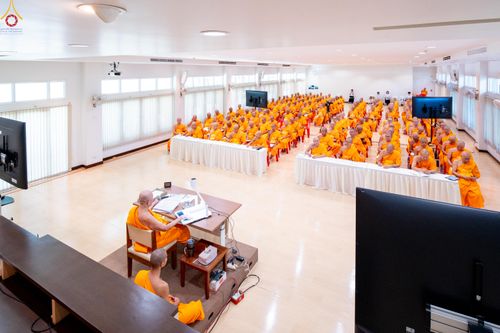 ภาพ No.335960:วันที่ 15 มิถุนายน พ.ศ.2569 หลวงพ่อทัตตชีโวเมตตาให้โอวาทแก่เจ้าอาวาสวัดศูนย์สาขาภายในประเทศ ณ วัดพระธรรมกาย