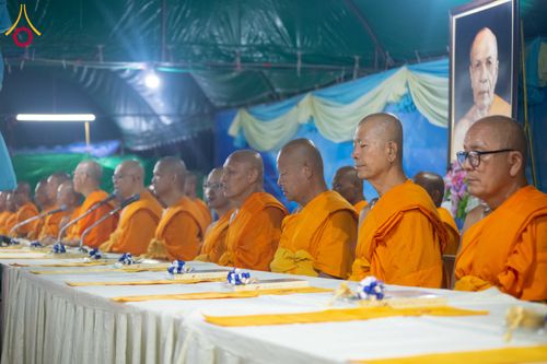 ภาพ No.297776:วันที่ 19 มกราคม พ.ศ. 2569 พิธีถวายภัตตาหารเป็นสังฆทาน แด่พระธรรมยาตรา ณ อนุสรณ์สถานบางปลา วัดบางปลา อำเภอบางเลน จังหวัดนครปฐม ในโครงการธรรมยาตรา กตัญญูบูชา มหาปูชนียาจารย์ พระมงคลเทพมุนี(สด จนฺทสโร) พระผู้ปราบมาร อนุสรณ์สถาน 7 แห่ง ปีที่ 14