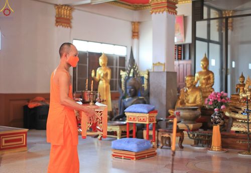 ภาพ No.65924:เจ้าหน้าที่สำนักศรัทธาภิบาล เตรียมงานอุปสมบท ที่วัดป่าโมกวรวิหาร จ.อ่างทอง วันที่ 6 ธันวาคม พ.ศ.2565