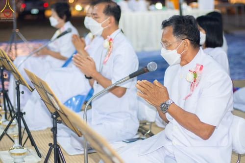 ภาพ No.73963:พิธีถวายภัตตาหารเป็นสังฆทาน แด่คณะพระธรรมยาตราฯ ในโครงการธรรมยาตรากตัญญูบูชา มหาปูชนียาจารย์ พระมงคลเทพมุนี(สด จนฺทสโร) พระผู้ปราบมาร อนุสรณ์สถาน 7 แห่ง ปีที่ 11 วันที่ 24 มกราคม พ.ศ. 2566