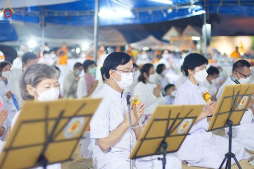 ภาพ No.70347:พิธีถวายภัตตาหารเป็นสังฆทาน แด่คณะพระธรรมยาตราฯ ในโครงการธรรมยาตราฯ ปีที่ 11 ณ อนุสรณ์สถานคลองบางนางแท่น อ.สามพราน จ.นครปฐม วันที่ 12 มกราคม พ.ศ. 2566