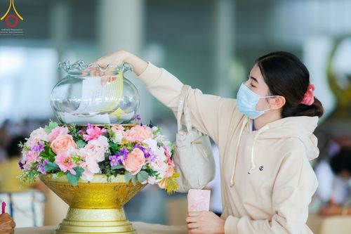 ภาพ No.68120:พิธีบุพเปตพลี ครั้งที่ 131 เพื่ออุทิศบุญกุศลแด่บรรพบุรุษผู้ล่วงลับ วันที่ 22 ธันวาคม พ.ศ. 2565 ณ วัดพระธรรมกาย