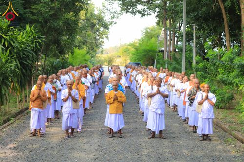 ภาพ No.285580:วันที่ 26-30  พฤศจิกายน พ.ศ. 2568  กิจกรรมสวดมนต์ นั่งสมาธิ ฟังธรรม ของนาคธรรมทายาท ในโครงการบวชบูชาธรรมมหาปูชนียาจารย์  ณ ศูนย์ปฏิบัติธรรมบุรีรัมย์ จ.บุรีรัมย์