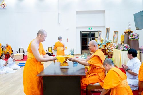 ภาพ No.242886:วันที่ 29-31 สิงหาคม พ.ศ. 2568 องค์กรภาคีเครือข่าย “บวร” (บ้าน-วัด-โรงเรียน-ราชการ) อ.คลองหลวง จัดบวชอุบาสิกาแก้ว ถวายพระราชกุศลแด่สมเด็จพระพันปีหลวง - กตัญญูบูชาแด่ผู้มีพระคุณ