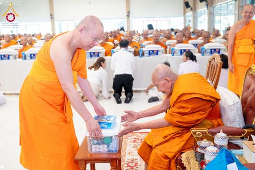 ภาพ No.156311:พิธีถวายสังฆทานแด่คณะสงฆ์ 323 วัด 4 จังหวัดชายแดนภาคใต้ ปีที่ 20 ครั้งที่ 173 พิธีมอบกองทุนหนุนแรงใจช่วยครูใต้ ปีที่ 17 ครั้งที่ 137 วันเสาร์ที่ 21 กันยายน พ.ศ.2567 ณ ศูนย์ปฏิบัติธรรมภาคใต้ อ.บางกล่ำ จ.สงขลา