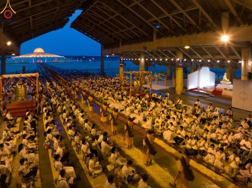 ภาพ No.120477:พิธีต้อนรับพระธรรมยาตรา ในโครงการธรรมยาตรา กตัญญูบูชา มหาปูชนียาจารย์ พระมงคลเทพมุนี(สด จนฺทสโร) พระผู้ปราบมาร อนุสรณ์สถาน 7 แห่ง ปีที่ 12 วันที่ 28 มกราคม พ.ศ. 2567 ณ วัดพระธรรมกาย จ.ปทุมธานี (ชุดที่ 2)