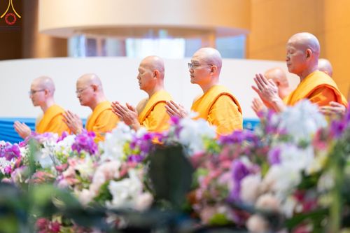 ภาพ No.146946:การต้อนรับพระสังฆาธิการ 2,000 กว่าวัดทั่วประเทศ และพิธีบูชาข้าวพระ เนื่องในวันสมาธิโลก วันอาทิตย์ที่ 4 สิงหาคม พ.ศ. 2567 ณ สภาธรรมกายสากล วัดพระธรรมกาย