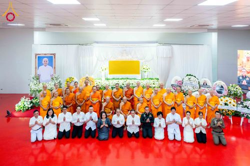 ภาพ No.314583:วันศุกร์ที่ 20 มีนาคม พ.ศ. 2569 พิธีบำเพ็ญกุศล คุณพ่อณรงค์ จินตมากุล โยมบิดา พระครูปลัดรัตนวีรวัฒน์ (รังสฤษดิ์ อิทฺธิจินตโก) ที่ปรึกษาเจ้าคณะจังหวัดปทุมธานี เจ้าอาวาสวัดพระธรรมกาย  ณ ห้องปลูกศรัทธา 2 วัดพระธรรมกาย ปทุมธานี