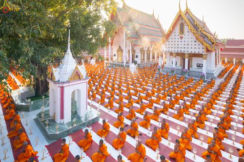 ภาพ No.293927:วันที่ 14 มกราคม พ.ศ. 2569 พิธีจุดประทีปถวายเป็นพุทธบูชา และบูชาธรรมมหาปูชนียาจารย์  ณ วัดสองพี่น้อง ต.ต้นตาล อ.สองพี่น้อง จ.สุพรรณบุรี ในโครงการธรรมยาตรา กตัญญูบูชา มหาปูชนียาจารย์ พระมงคลเทพมุนี(สด จนฺทสโร) พระผู้ปราบมาร อนุสรณ์สถาน 7 แห่ง ปีที่ 14