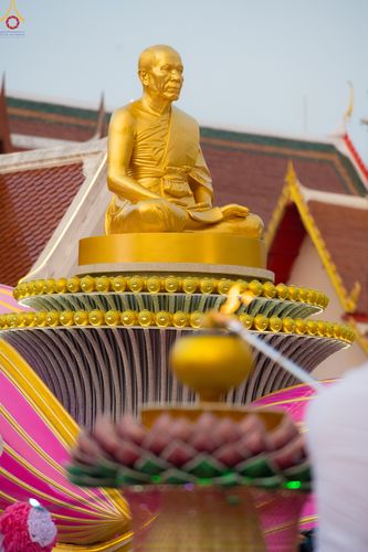 ภาพ No.297007:วันที่ 17 มกราคม พ.ศ. 2569 พิธีจุดประทีปถวายเป็นพุทธบูชา และบูชาธรรมมหาปูชนียาจารย์  ณ วัดโบสถ์บน ต.บางคูเวียง จ.นนทบุรี อนุสรณ์สถานลำดับที่ 4 สถานที่เกิดด้วยกายธรรม ในโครงการธรรมยาตรา กตัญญูบูชา มหาปูชนียาจารย์ พระมงคลเทพมุนี(สด จนฺทสโร) พระผู้ปราบมาร อ