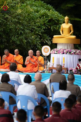 ภาพ No.351431:วันที่ 22 กันยายน พ.ศ. 2569  พิธีตักบาตรสามเณรธรรมทายาท โครงการบรรพชาพัฒนาคุณธรรม จริยธรรม  สำหรับนักเรียนนายสิบตำรวจ (นสต.) รุ่นที่ 16 ศูนย์ฝึกอบรมตำรวจภูธรภาค 1  ณ วัดพระพุทธบาทราชวรมหาวิหาร