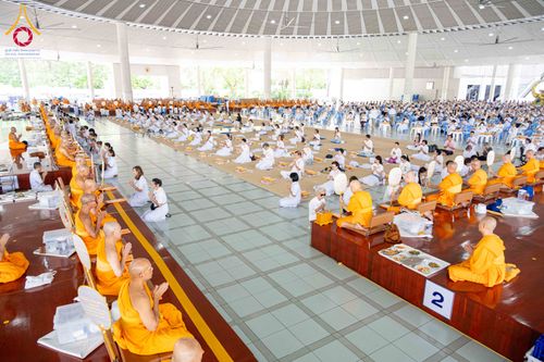 ภาพ No.339369:วันที่ 14 กรกฎาคม พ.ศ.2569 พิธีบุพเปตพลี ครั้งที่ 185 ณ หอฉันคุณยายอาจารย์ฯ วัดพระธรรมกาย