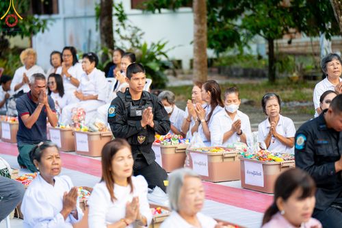 ภาพ No.311046:วันพฤหัสบดีที่ 26 กุมภาพันธ์ พ.ศ. 2569 พิธีถวายสังฆทานแด่คณะสงฆ์ 323 วัด ปีที่ 22 ครั้งที่ 182 พิธีมอบกองทุนหนุนแรงใจช่วยครูใต้ ปีที่ 19 ครั้งที่ 145 และพิธีทำบุญอุทิศส่วนกุศลให้ผู้วายชนม์