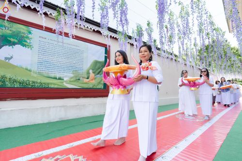 ภาพ No.286147:วันที่ 13 กรกฎาคม พ.ศ. 2568  พิธีทอดผ้าป่าฉลอง 13 ปี  วัดพระธรรมกายสวิตเซอร์แลนด์