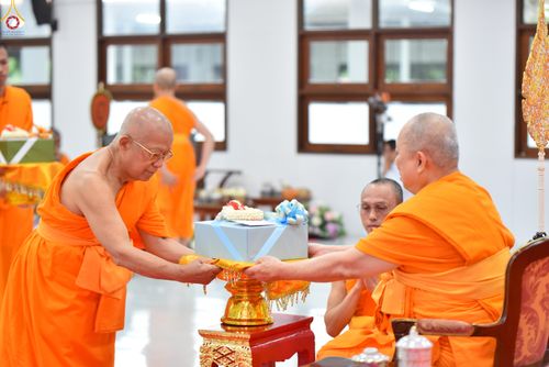 ภาพ No.342979:วันอาทิตย์ที่ 9 สิงหาคม พ.ศ.2569 พิธีมอบพัด ตั้งฐานานุกรม พระราชภาวนาวชิรวิเทศ วิ. ณ ห้องอาคารปลูกศรัทธา 2 วัดพระธรรมกาย