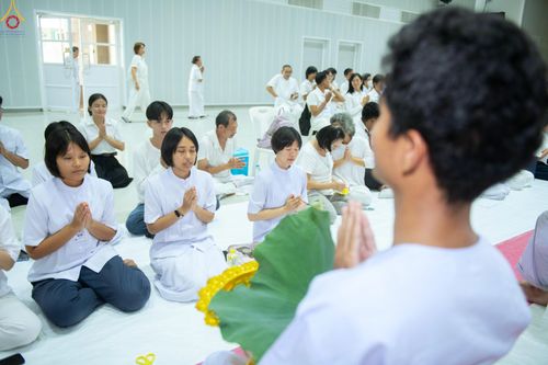 ภาพ No.319285:วันเสาร์ที่ 4 เมษายน พ.ศ.2569 พิธีปลงผมนาคธรรมทายาท โครงการอุปสมบทหมู่ธรรมทายาท ระดับอุดมศึกษา รุ่นที่ 53 ภาคฤดูร้อน ณ มหารัตนวิหารคด 13 วัดพระธรรมกาย