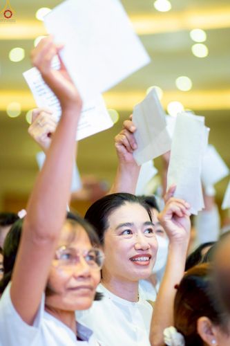 ภาพ No.242477:วันที่ ๒๙ - ๓๑ สิงหาคม พ.ศ. ๒๕๖๘ สัมมนารวมใจผู้นำบุญ บูชาธรรม ๘๑ ปี  หลวงพ่อธัมมชโย รุ่นที่ ๒ กฐินสามัคคีทั่วไทย ๓๐,๐๐๐ วัด โครงการอุปสมบทบูชาธรรมมหาปูชนียาจารย์  ๓,๐๐๐ รูป