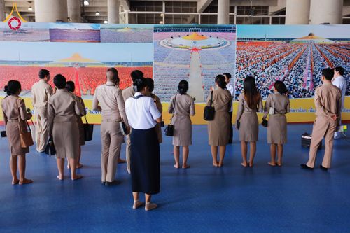 ภาพ No.311520:วันจันทร์ที่ 23 กุมภาพันธ์ พ.ศ. 2569 เปิดโลกทัศน์ผู้บริหารสถานศึกษายุคใหม่ เรียนรู้ต้นแบบการพัฒนาคนผ่านพลัง “บวร–V-Star” ผู้เข้ารับการพัฒนาตามโครงการ สพฐ. ศึกษาดูงานวัดพระธรรมกาย เสริมภาวะผู้นำคุณธรรมสู่การบริหารโรงเรียนอย่างยั่งยืน ณ อาคาร 100 ปี คุณยาย