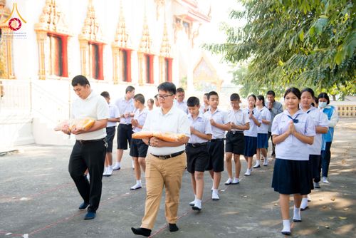 ภาพ No.305105:วันที่ 28 มกราคม พ.ศ. 2569 พิธีทอดผ้าป่าทำนุบำรุงศาสนสถาน ณ วัดเกิดการอุดม อ.คลองหลวง จ.ปทุมธานี ในโครงการธรรมยาตรา กตัญญูบูชา มหาปูชนียาจารย์ พระมงคลเทพมุนี(สด จนฺทสโร) พระผู้ปราบมาร อนุสรณ์สถาน 7 แห่ง ปีที่ 14