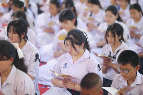 ภาพ No.289006:วันพุธที่ 17 ธันวาคม พ.ศ.2568 กิจกรรมเยาวชนไทยรวมใจทำความดี "เด็กดีมหานคร ต้นแบบด้านศีลธรรม" แข่งขันสอบตอบปัญหาศีลธรรมในพระพุทธศาสนา ครั้งที่ 7 และวันรวมพลังเด็กดี V-Star ประจำปี 2568 ณ วัดมหาธาตุยุวราชรังสฤษฎิ์ราชวรมหาวิหาร กรุงเทพมหานคร