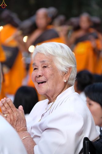 ภาพ No.287919:วันที่ 3 มกราคม พ.ศ. 2569 พิธีต้อนรับพระธรรมยาตรา ครั้งที่ 2 (ภาพชุดที่ 2) ในโครงการธรรมยาตรา กตัญญูบูชา มหาปูชนียาจารย์ พระมงคลเทพมุนี(สด จนฺทสโร) พระผู้ปราบมาร อนุสรณ์สถาน 7 แห่ง ปีที่ 14 ณ อนุสรณ์สถานมหาวิหารพระมงคลเทพมุนี (โลตัสแลนด์) อ.สองพี่น้อง จ.