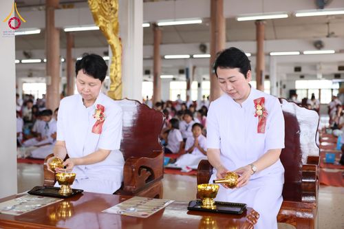 ภาพ No.300430:วันที่ 22 มกราคม พ.ศ. 2569 พิธีทอดผ้าป่าทำนุบำรุงศาสนสถาน ณ วัดรางกำหยาด ต.บางภาษี อ.บางเลน จ.นครปฐม ในโครงการธรรมยาตรา กตัญญูบูชา มหาปูชนียาจารย์ พระมงคลเทพมุนี(สด จนฺทสโร) พระผู้ปราบมาร อนุสรณ์สถาน 7 แห่ง ปีที่ 14