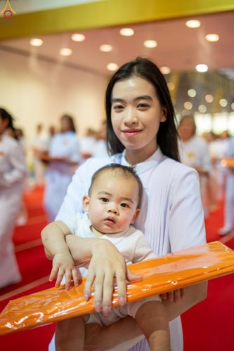 ภาพ No.318497:วันอาทิตย์ต้นเดือนที่ 5 เมษายน พ.ศ.2569 พิธีทอดผ้าป่าสมทบมหาสังฆทาน 40,000 กว่าวัดทั่วประเทศ ณ สภาธรรมกายสากล วัดพระธรรมกาย