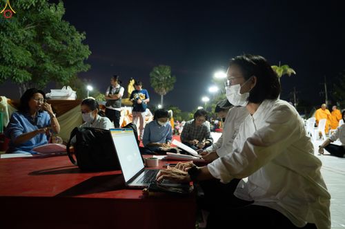 ภาพ No.282428:วันที่ 19 -20 ธันวาคม พ.ศ.2568 เบื้องหลังความสำเร็จ ของการจัดงานตักบาตร พระ 10,000 รูป Skywalk กาญจนบุรี