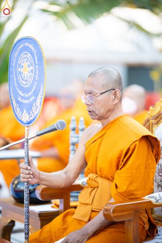 ภาพ No.83141:พิธีถวายสังฆทาน 323 วัด 4 จังหวัดชายแดนภาคใต้ ปีที่ 19 ครั้งที่ 163 พิธีมอบกองทุนหนุนแรงใจช่วยครูใต้ ปีที่ 16 ครั้งที่ 128  และพิธีทำบุญอุทิศส่วนกุศลให้ผู้วายชนม์ ในวันเสาร์ที่ 8 กรกฎาคม พ.ศ. 2566 ณ หอประชุม อาคารพระสุทธิสมณวัตรานุสรณ์   วัดมุจลินทวาปีวิ